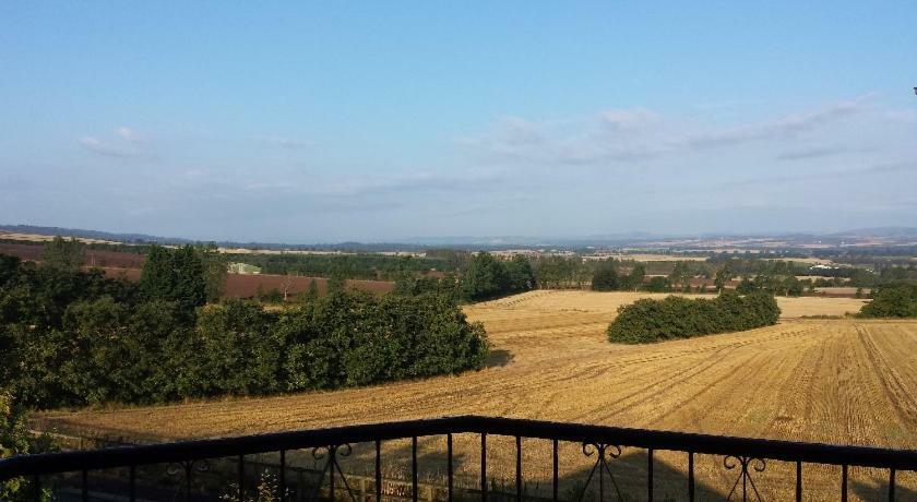 One Strathview B&B Forfar Zewnętrze zdjęcie